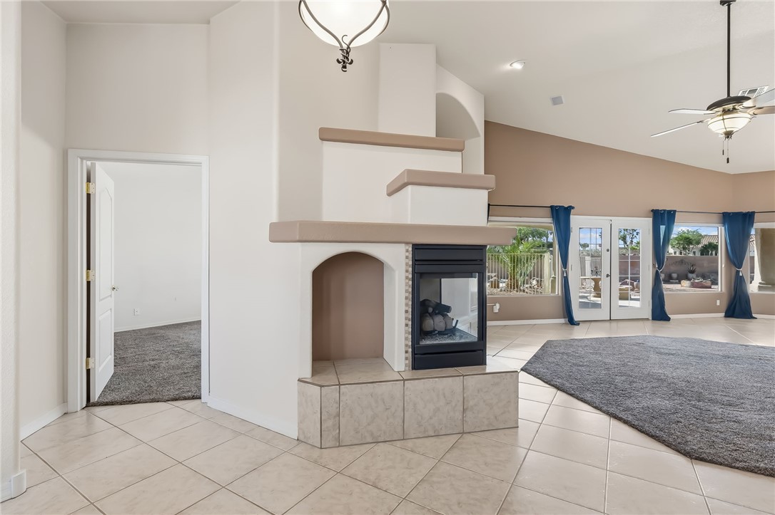 2552 Majestic Way