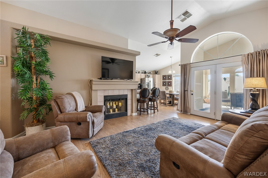1192 Pawnee Drive