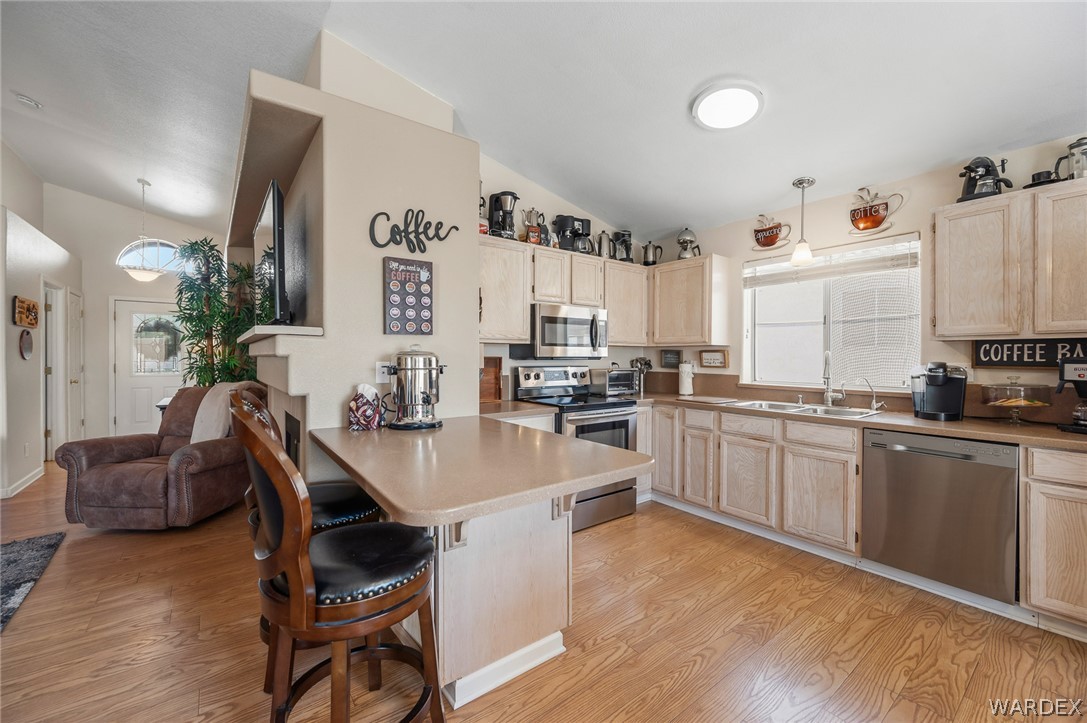 1192 Pawnee Drive