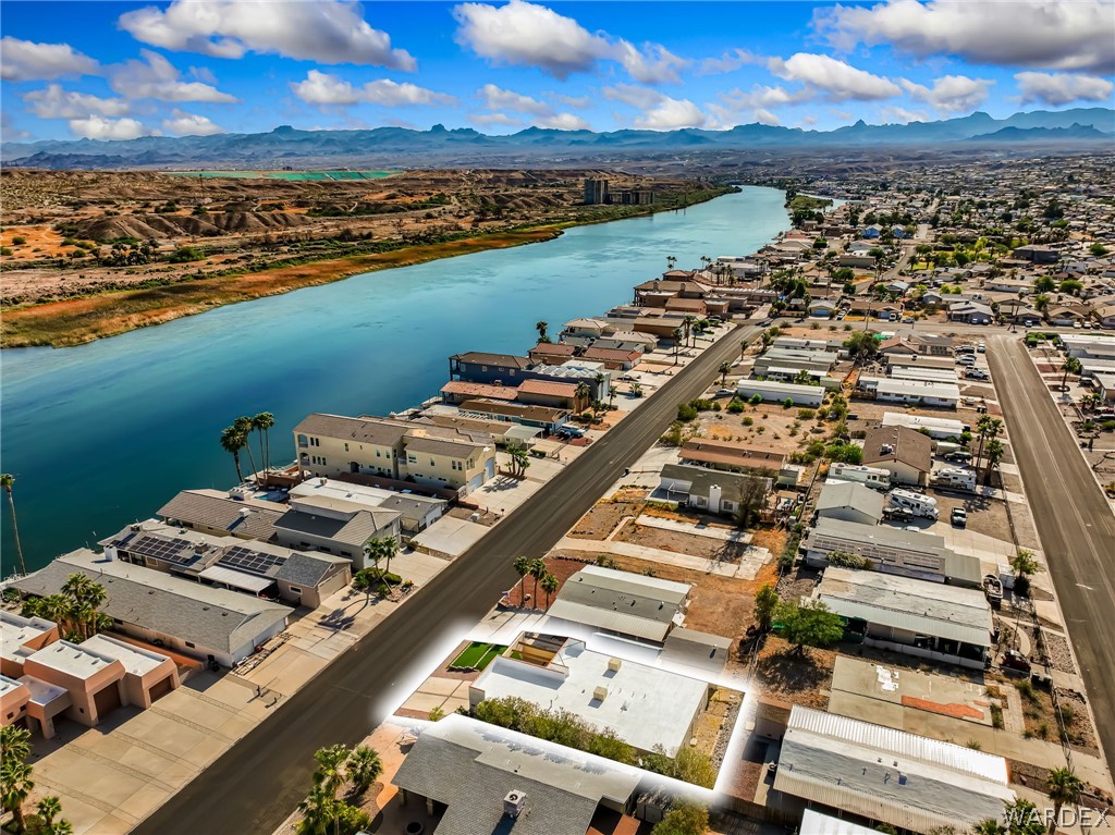 926 Riverfront Drive