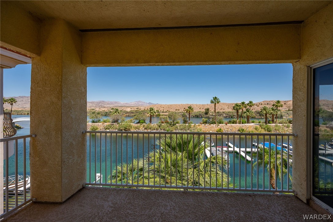 1825 E Shore Villas Drive 28