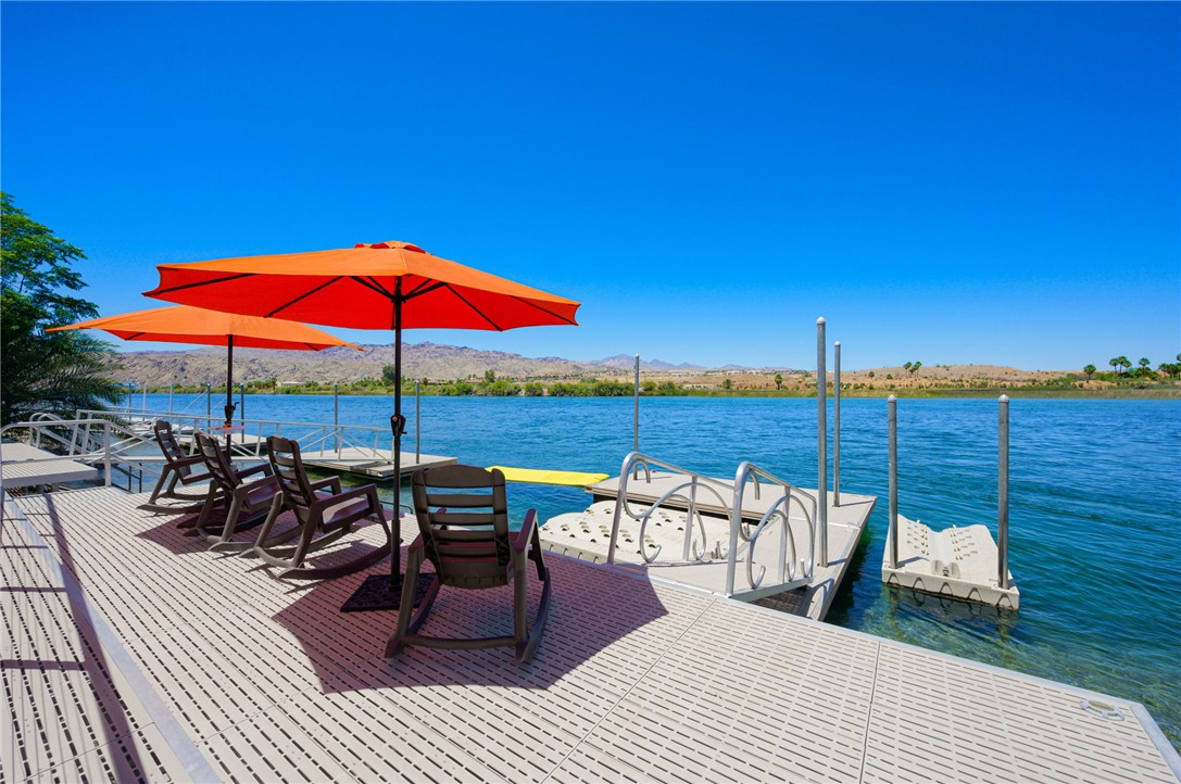 987 Riverfront Drive