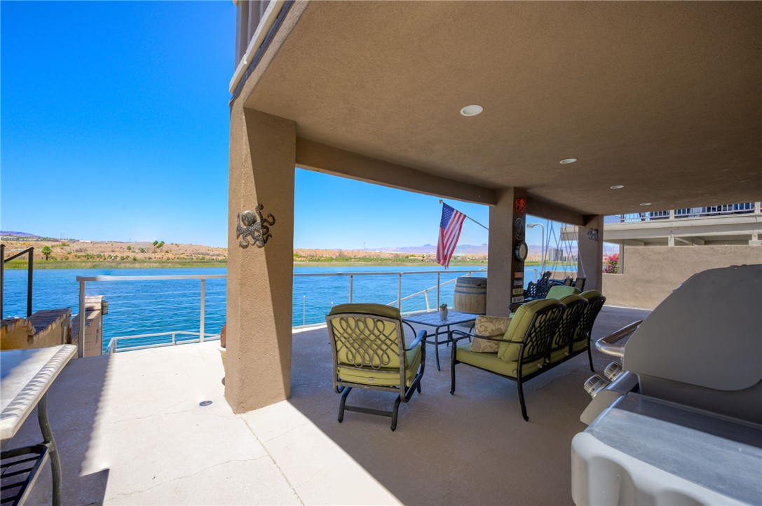 987 Riverfront Drive