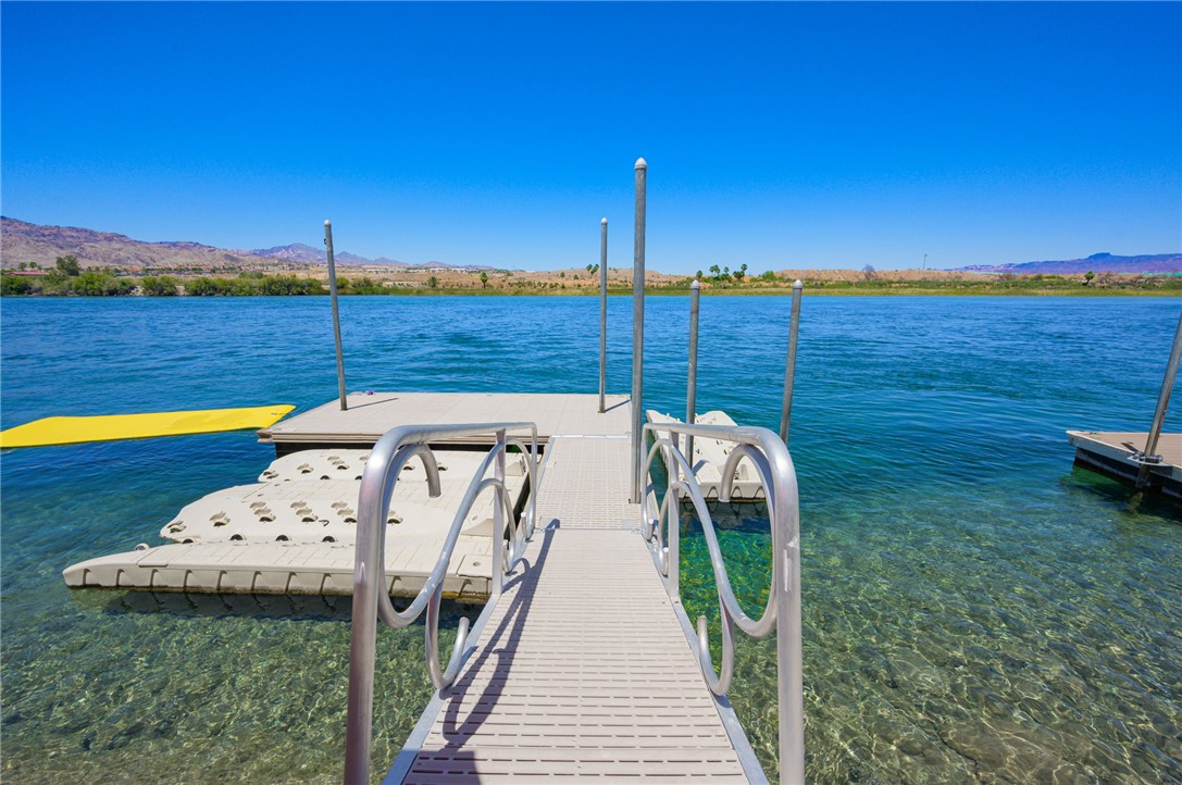 987 Riverfront Drive