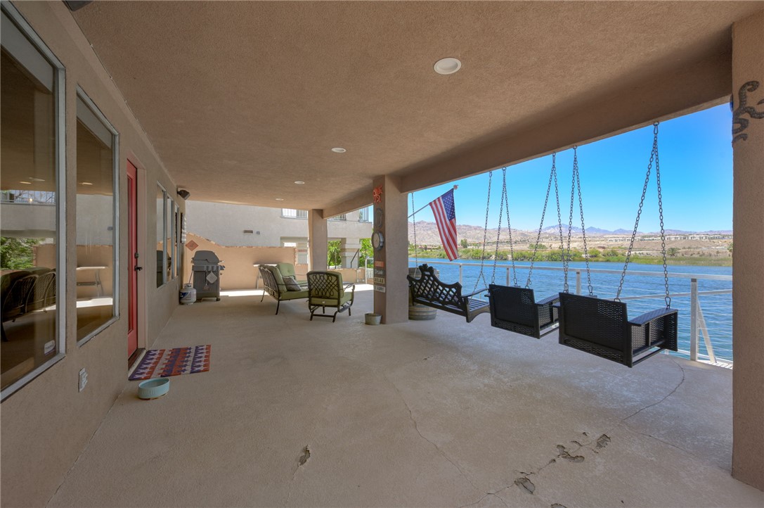 987 Riverfront Drive