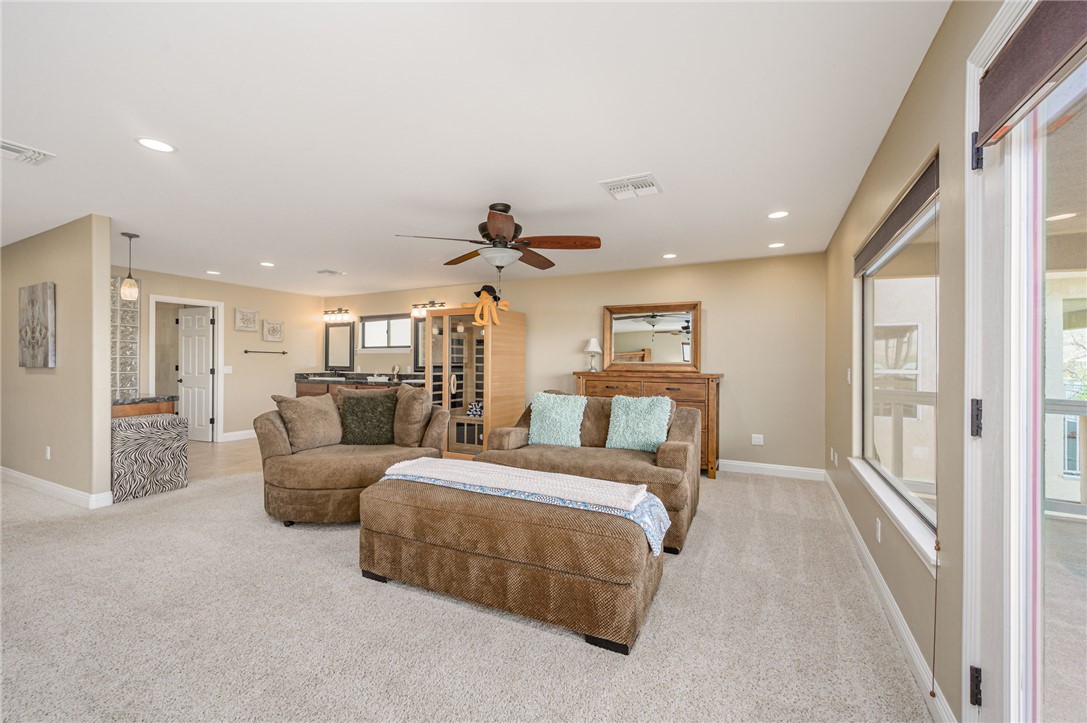 987 Riverfront Drive