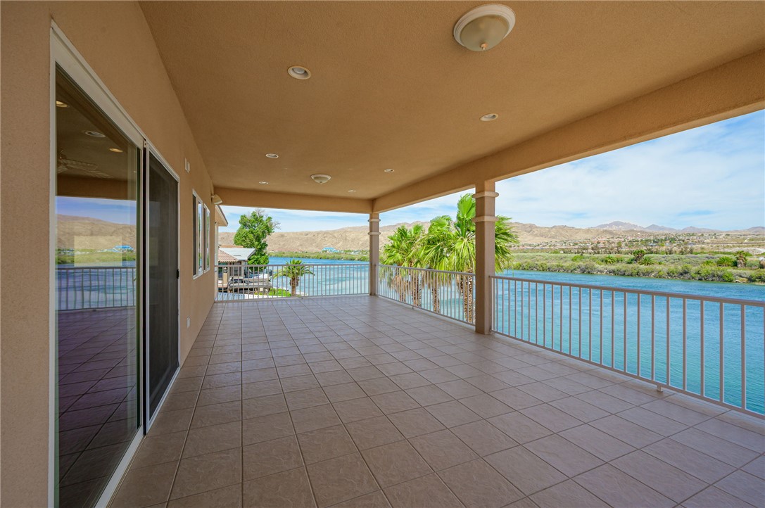 851 Riverfront Drive