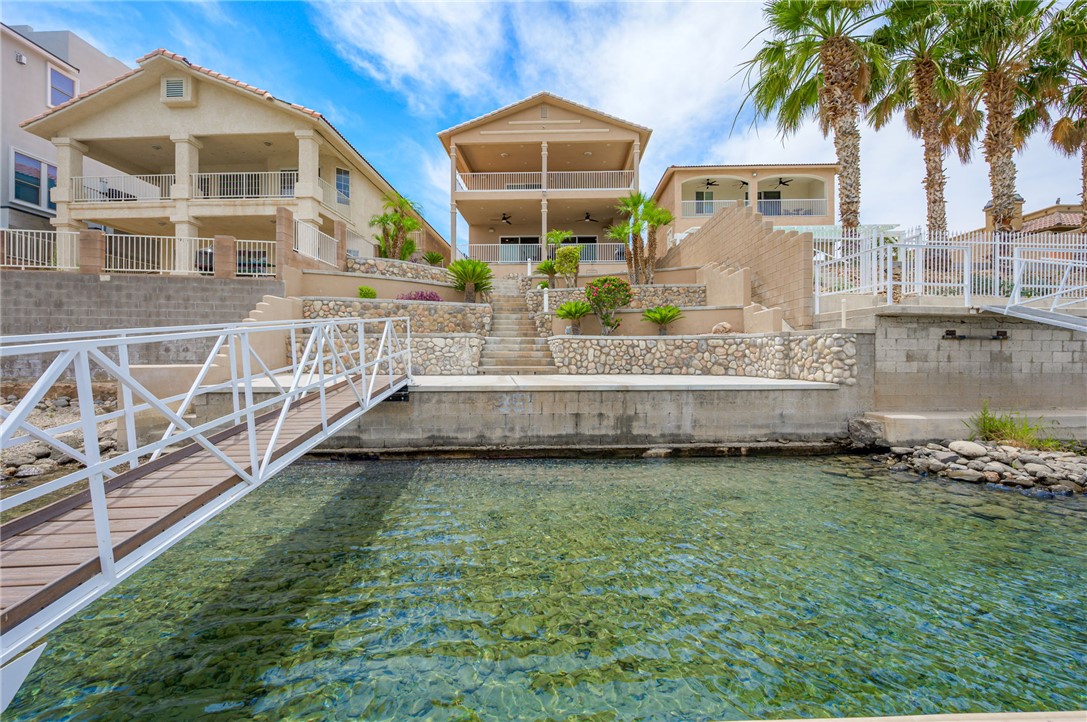 851 Riverfront Drive