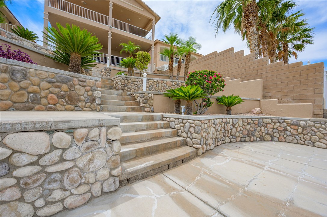 851 Riverfront Drive