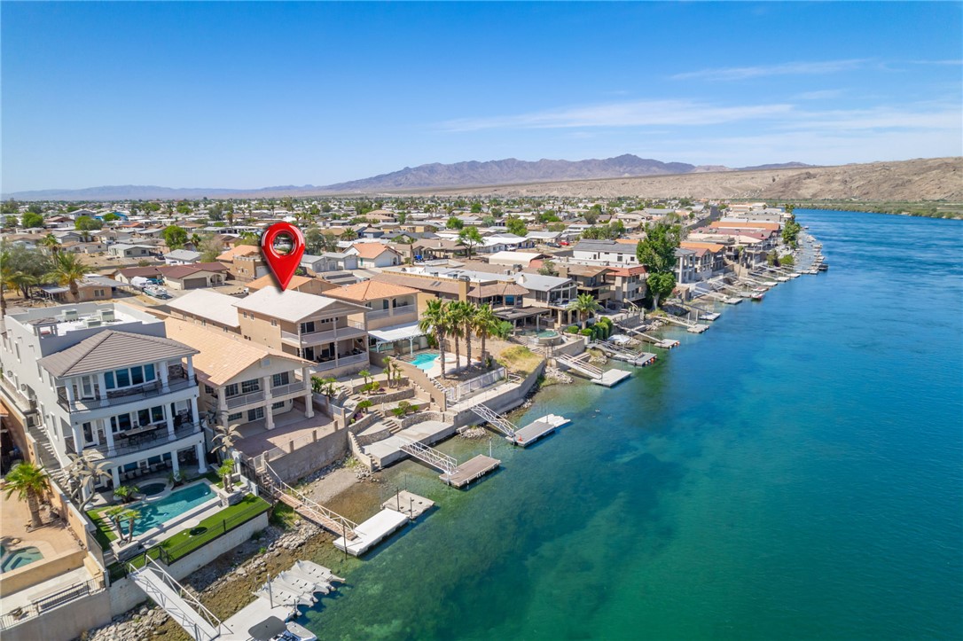 851 Riverfront Drive