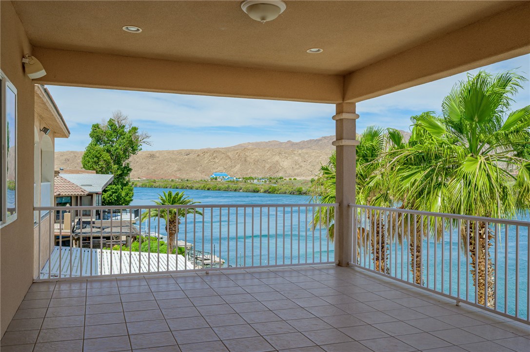 851 Riverfront Drive