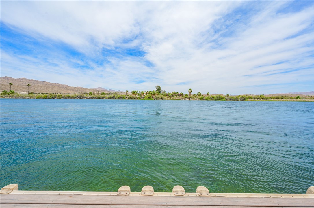 851 Riverfront Drive
