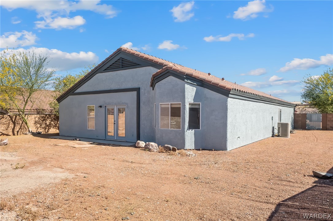 2394 Columbus Drive