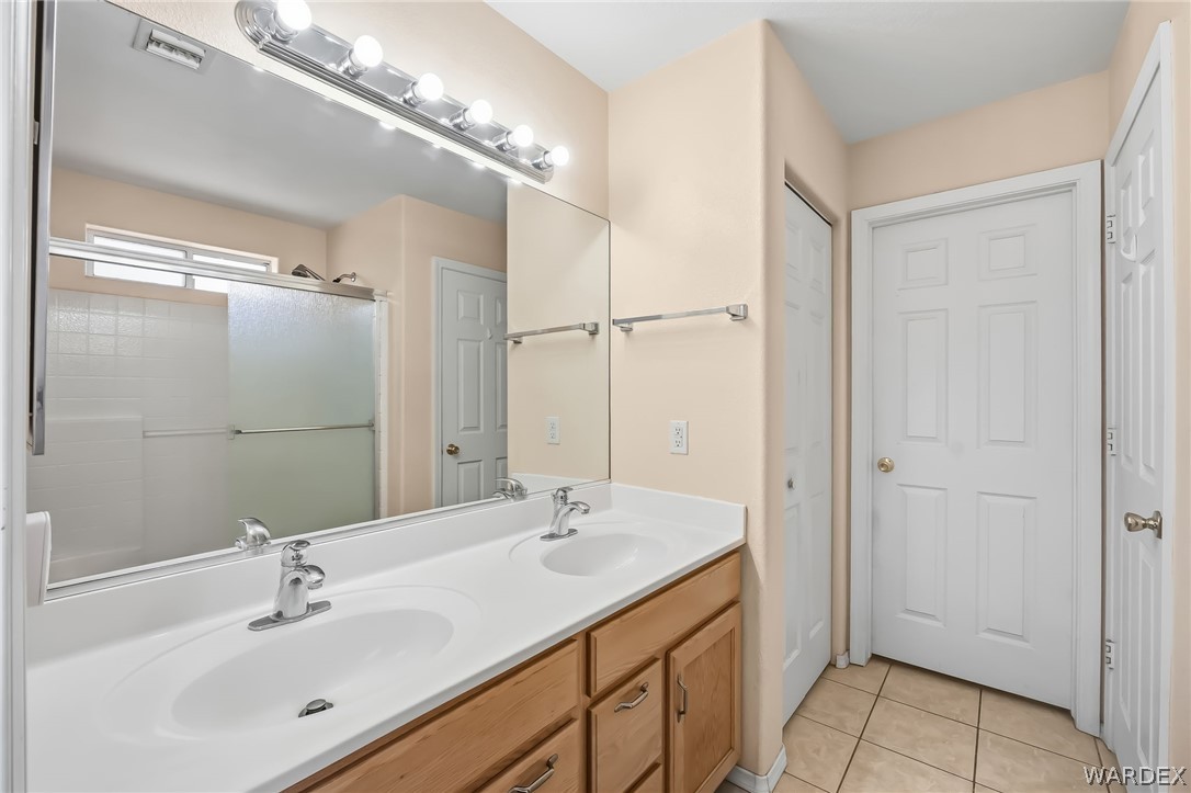 2442 E Brittlebush Drive