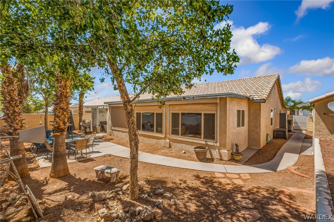 2442 E Brittlebush Drive