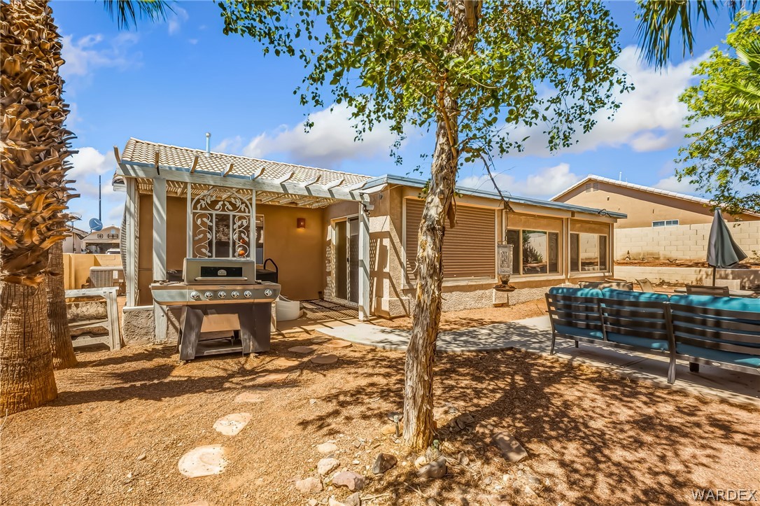 2442 E Brittlebush Drive
