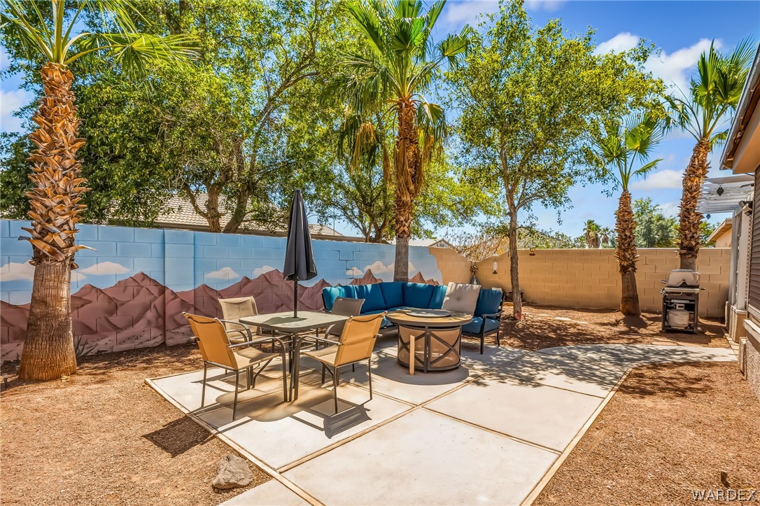 2442 E Brittlebush Drive