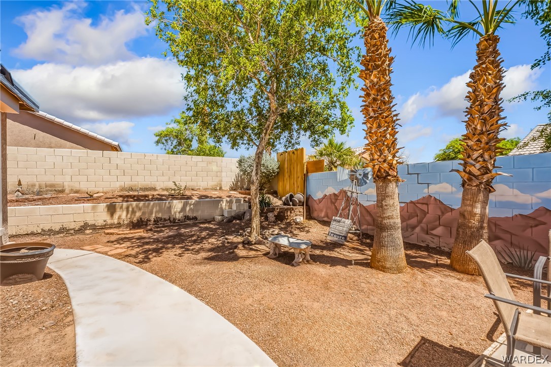 2442 E Brittlebush Drive