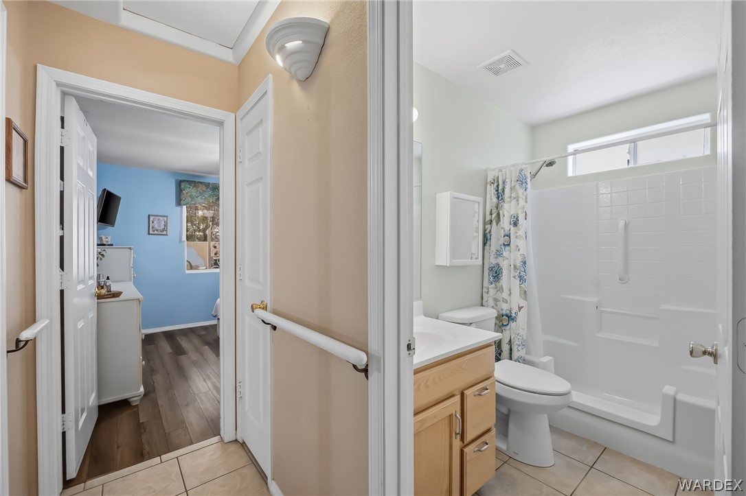 2442 E Brittlebush Drive