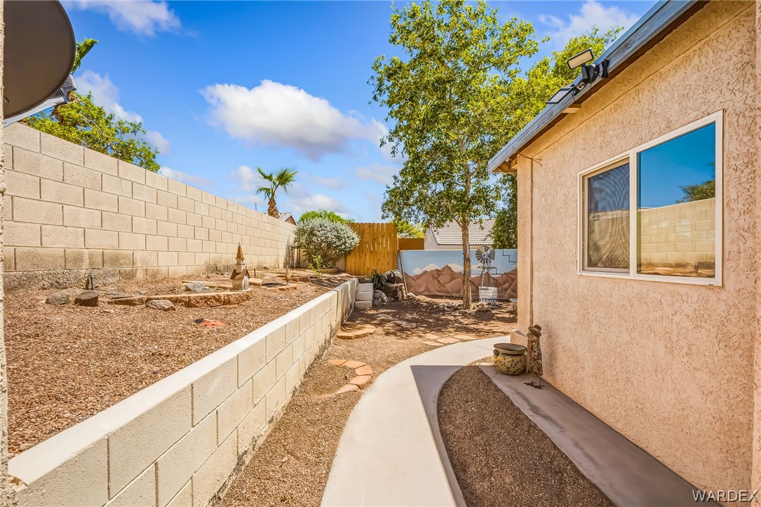 2442 E Brittlebush Drive