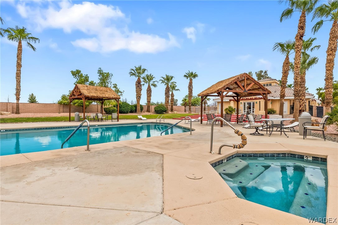 2442 E Brittlebush Drive