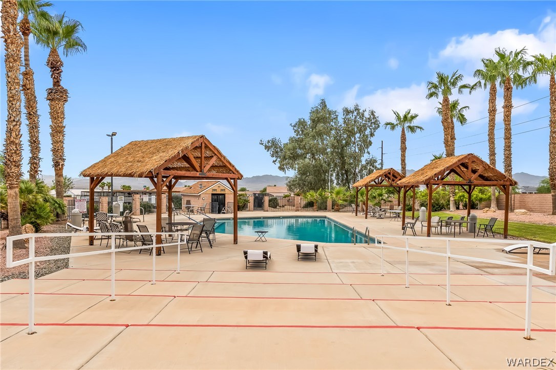 2442 E Brittlebush Drive