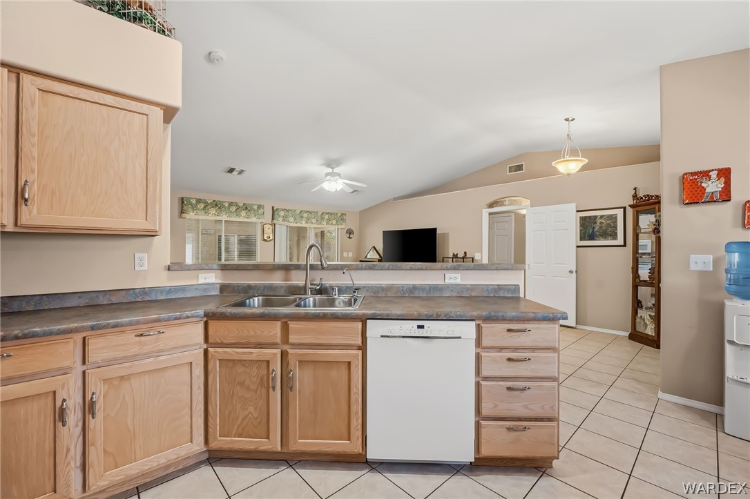 2442 E Brittlebush Drive