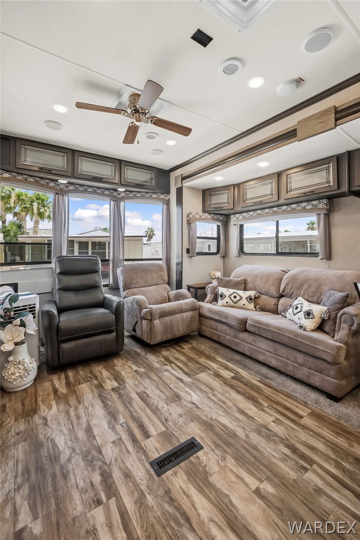 2000 Ramar Road 111