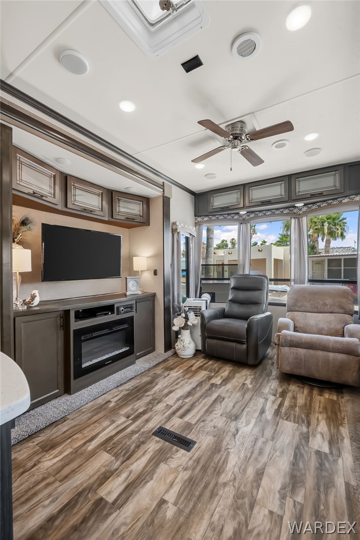 2000 Ramar Road 111