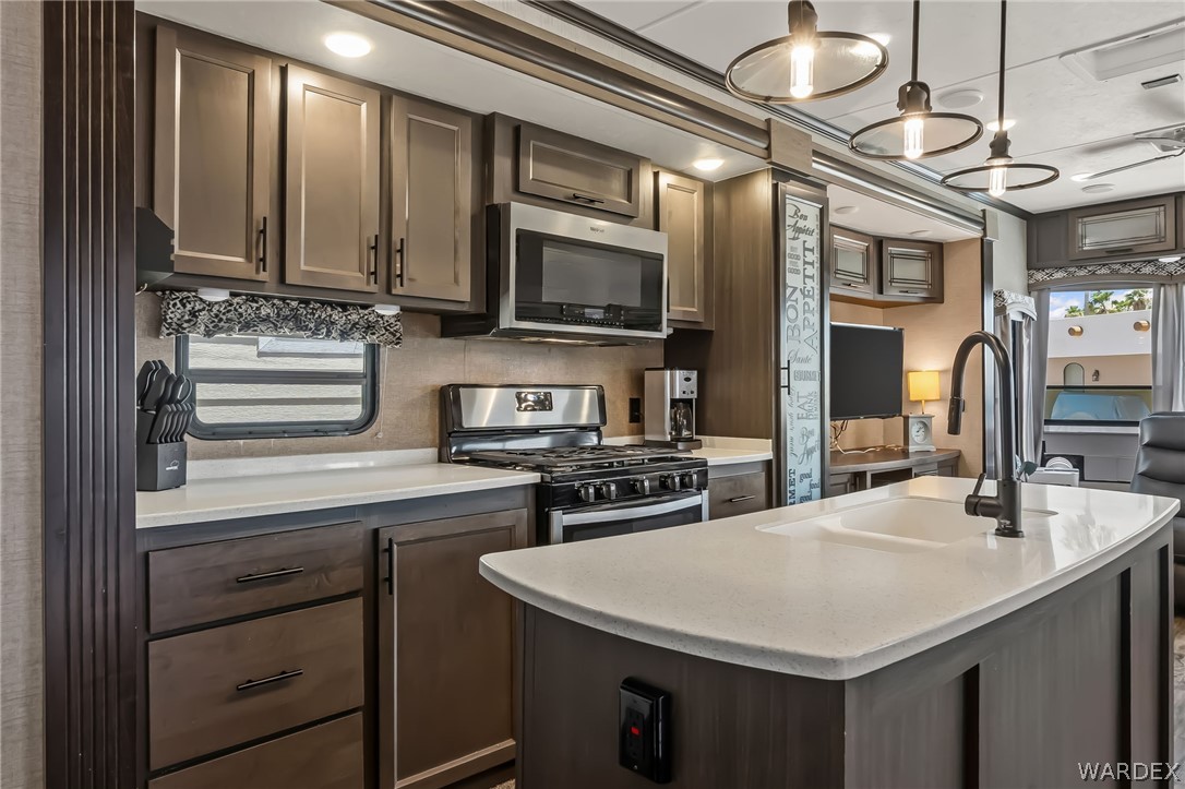 2000 Ramar Road 111