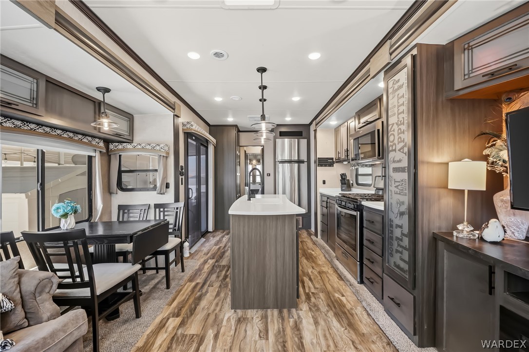 2000 Ramar Road 111