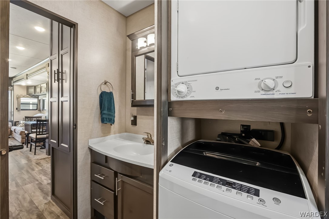 2000 Ramar Road 111