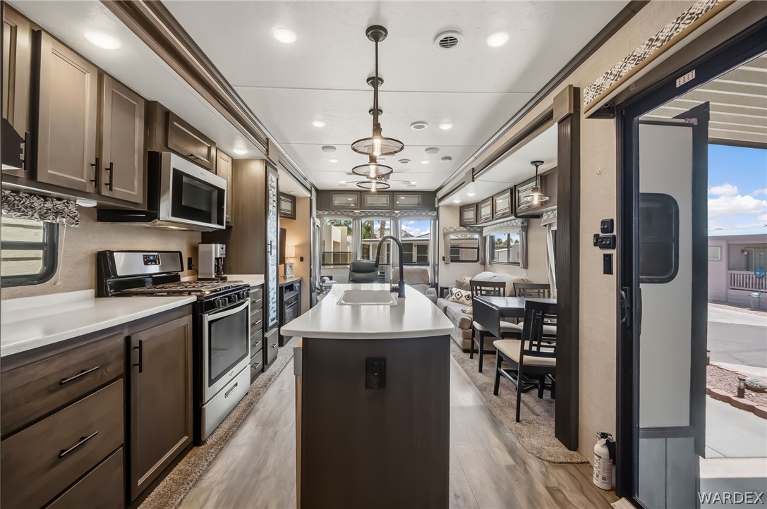 2000 Ramar Road 111