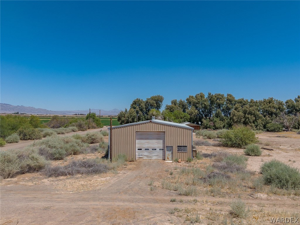 9512 S Evans Lane