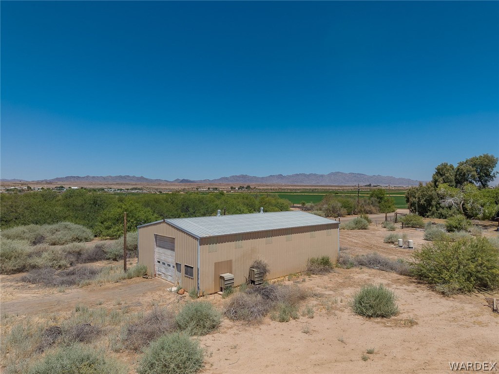 9512 S Evans Lane