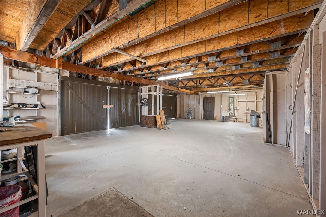 6309 N Laguna Road
