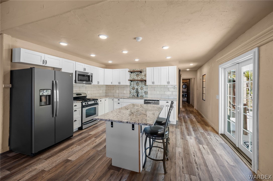 6309 N Laguna Road