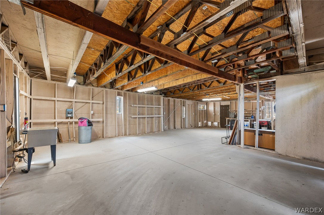 6309 N Laguna Road