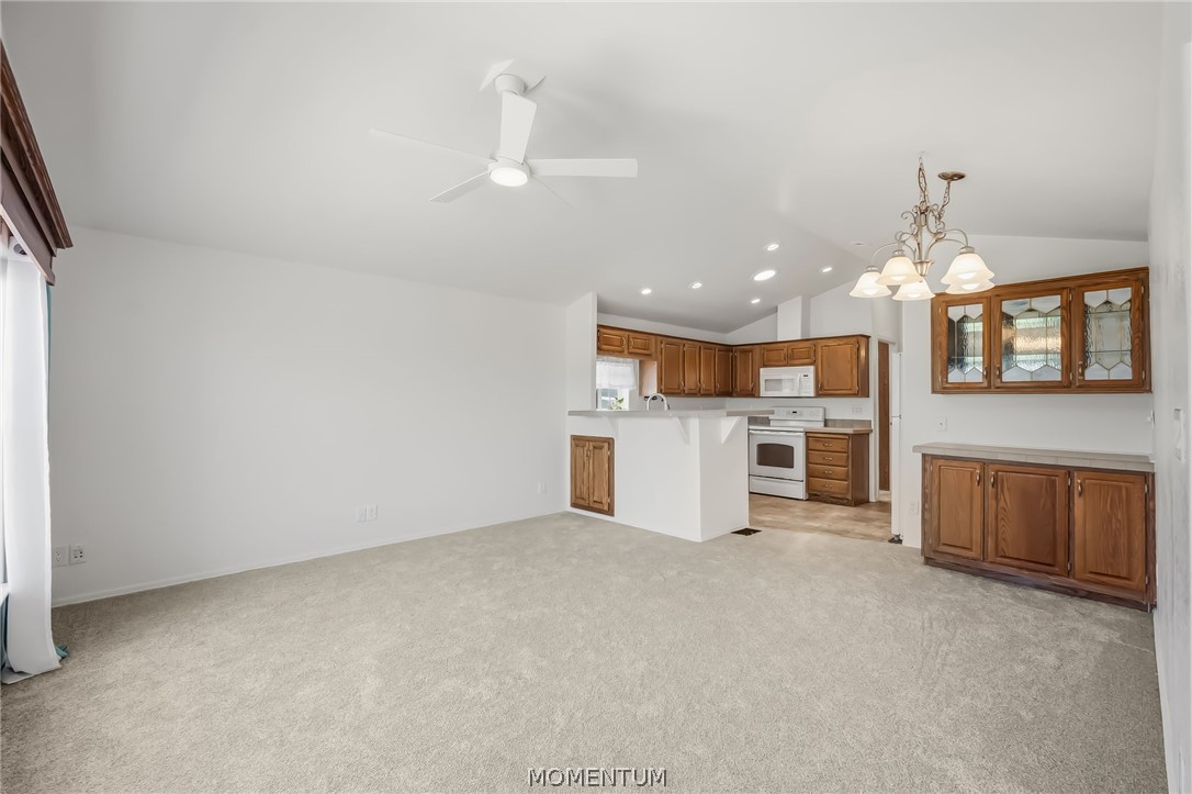 2000 Ramar Road 624