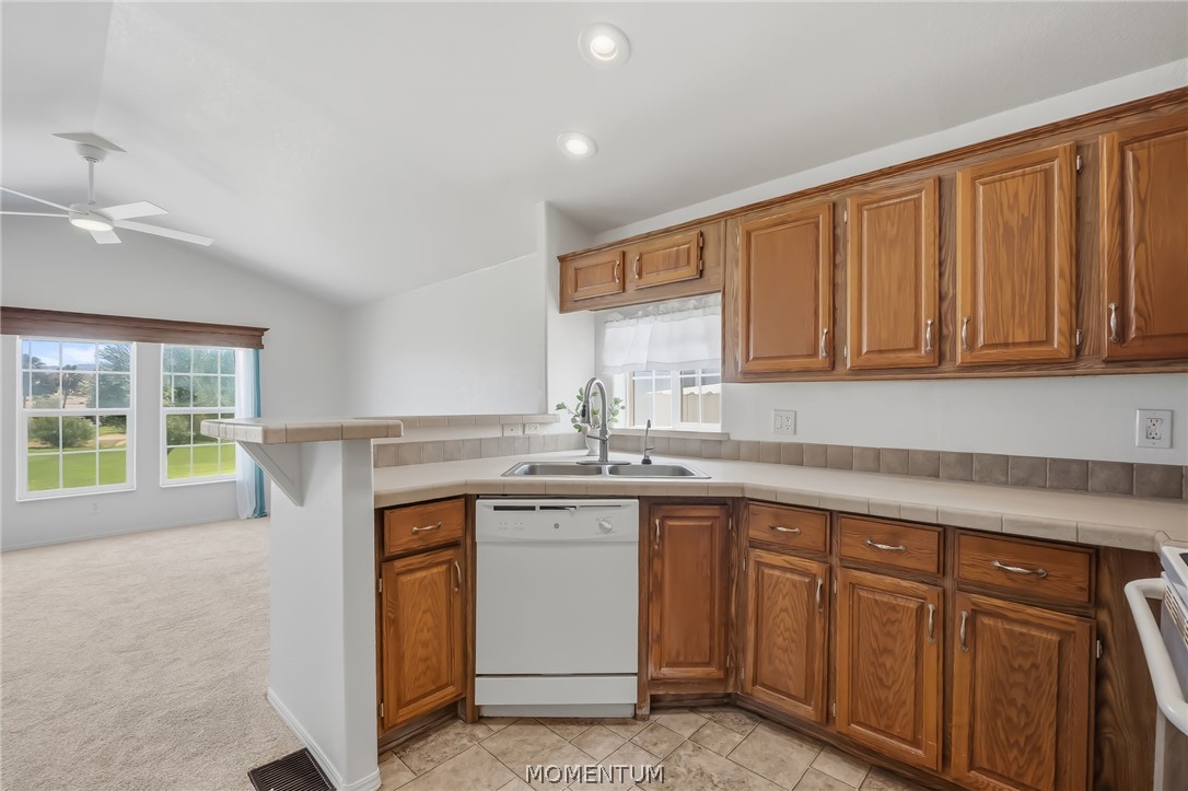 2000 Ramar Road 624
