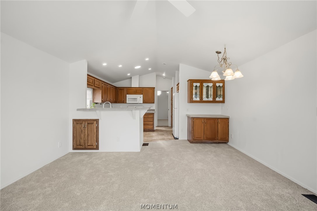 2000 Ramar Road 624