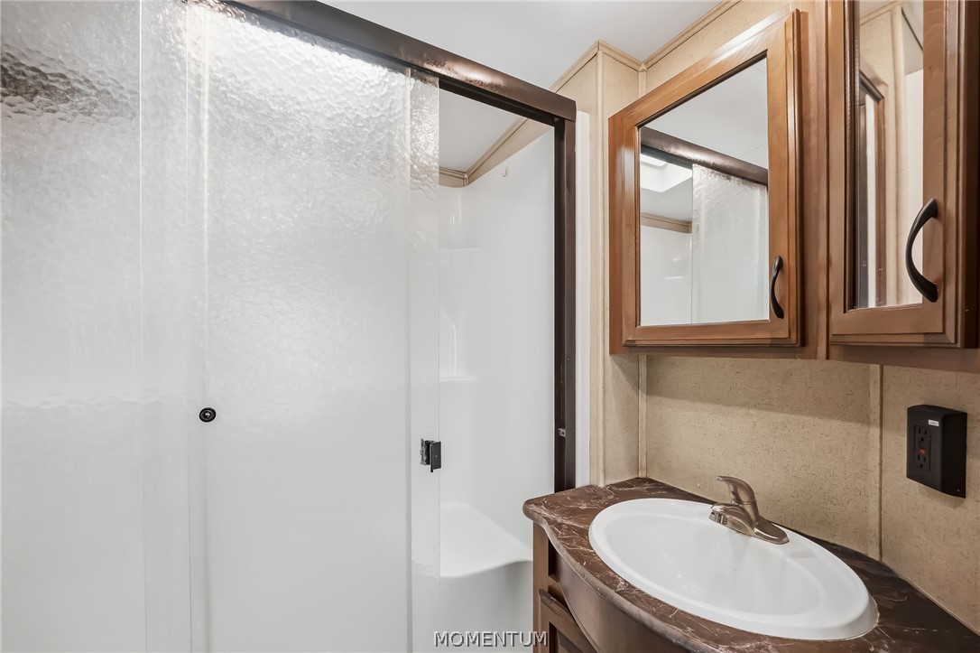 2000 Ramar Road 401