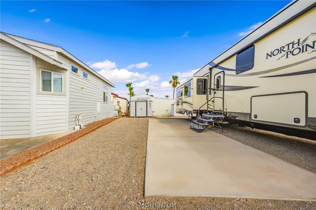2000 Ramar Road 401