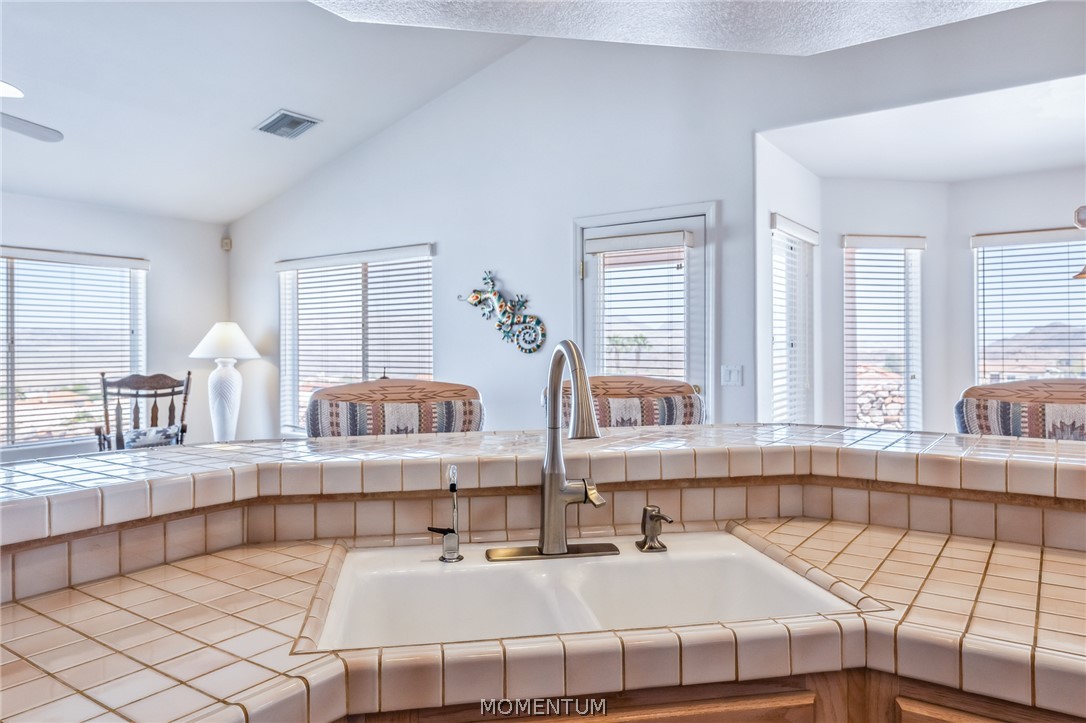 3467 Warren Court