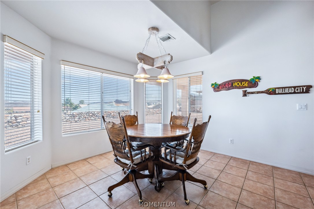 3467 Warren Court