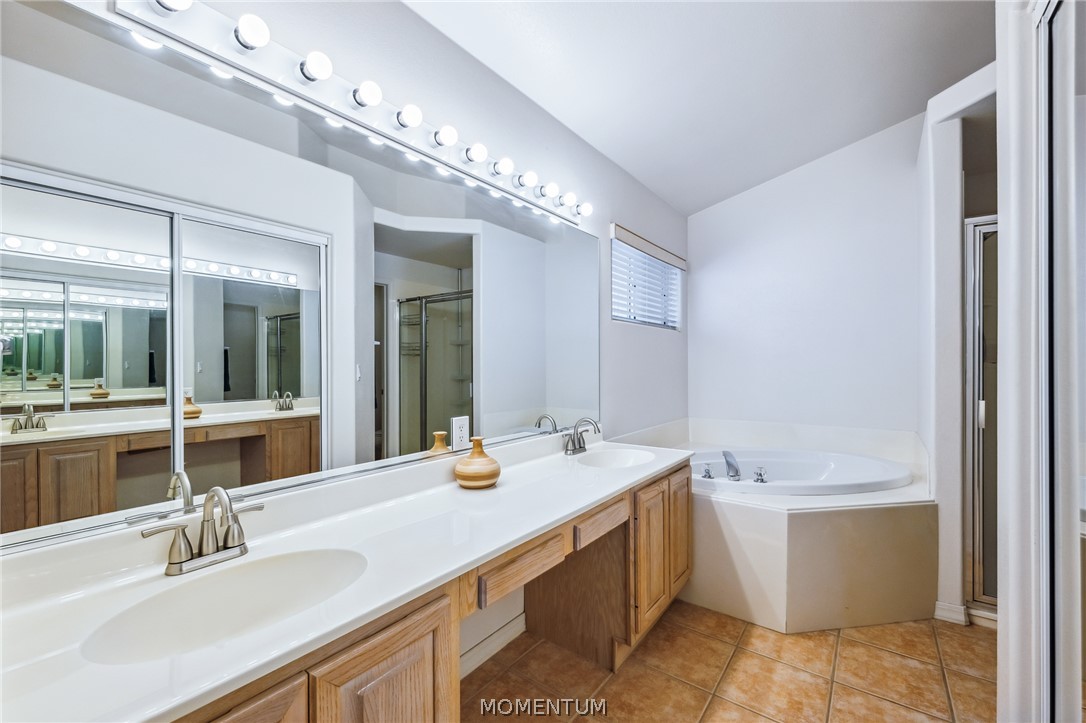 3467 Warren Court