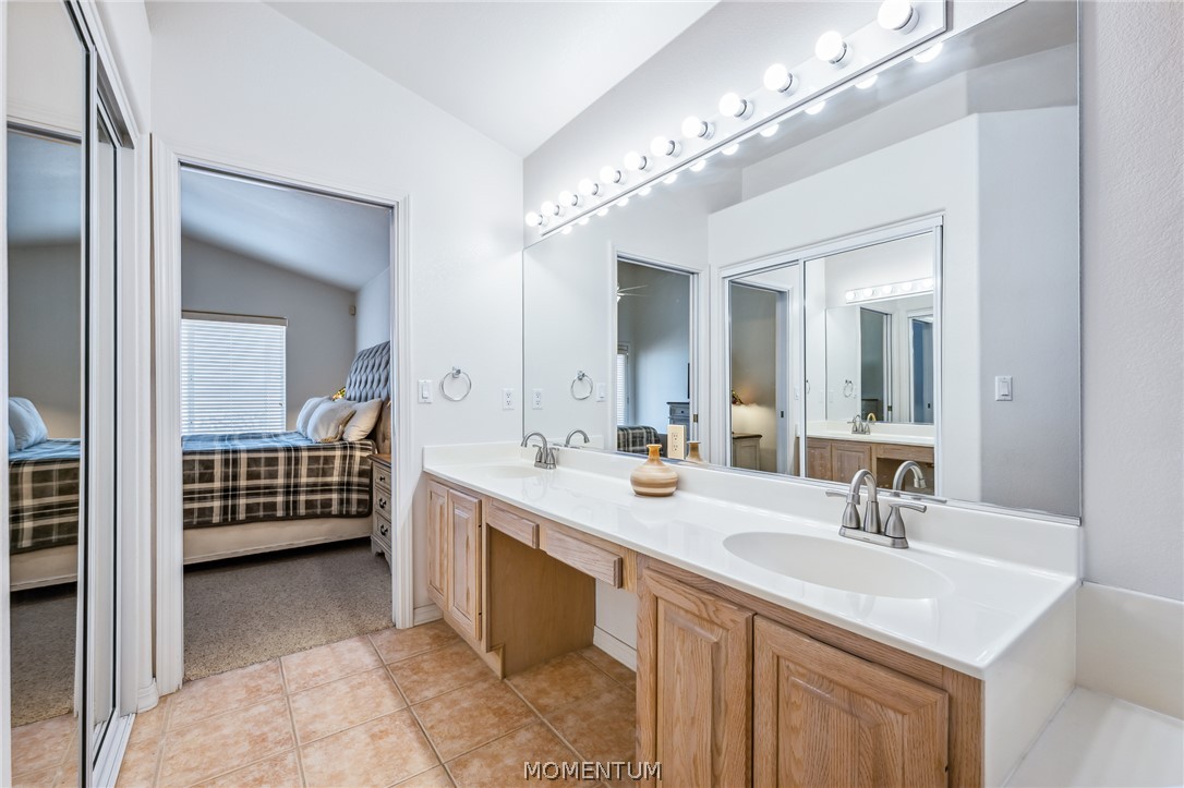 3467 Warren Court