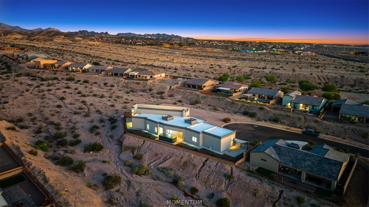 2633 Shoreline Cove