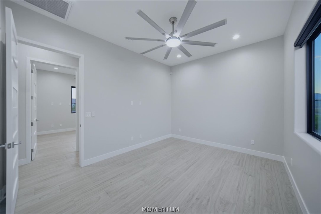 2633 Shoreline Cove