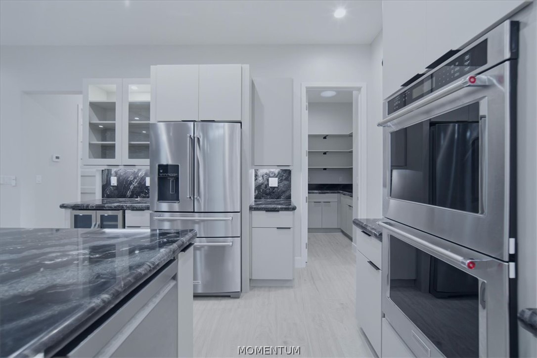 2633 Shoreline Cove